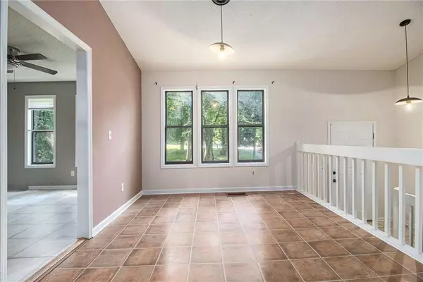 Canton, GA 30115,1180 Springs DR