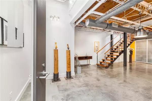 Atlanta, GA 30307,834 Dekalb AVE #D