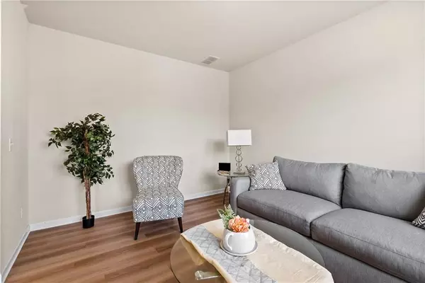 Fairburn, GA 30213,601 Stream CT