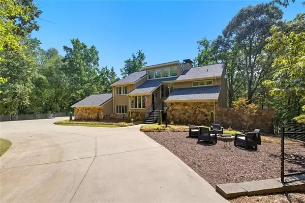 Gainesville, GA 30504,3680 Lamplighter Cove RD