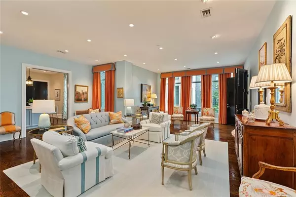 Atlanta, GA 30309,1301 Peachtree ST NE #2G