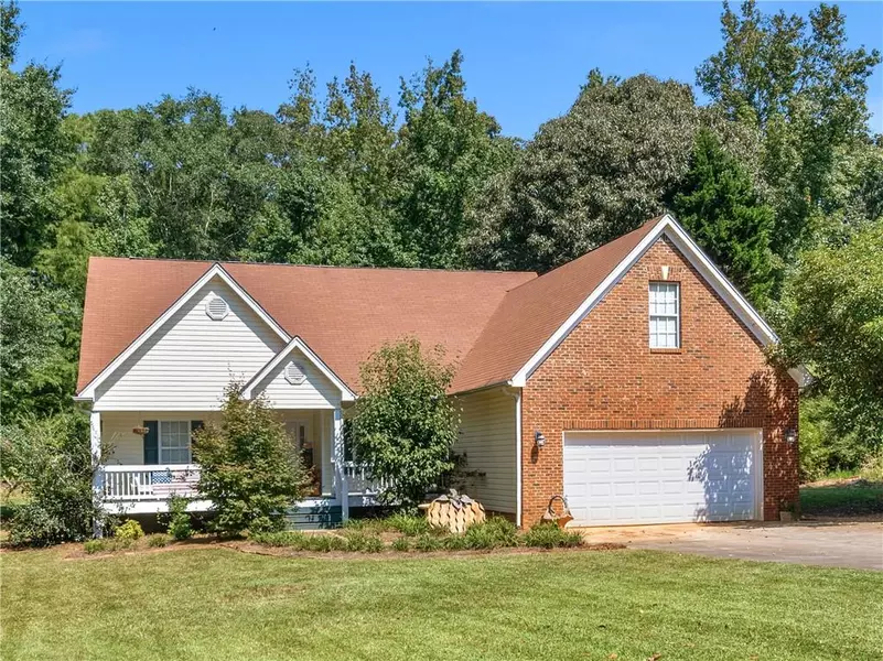 112 Bridgewater DR, Jackson, GA 30233