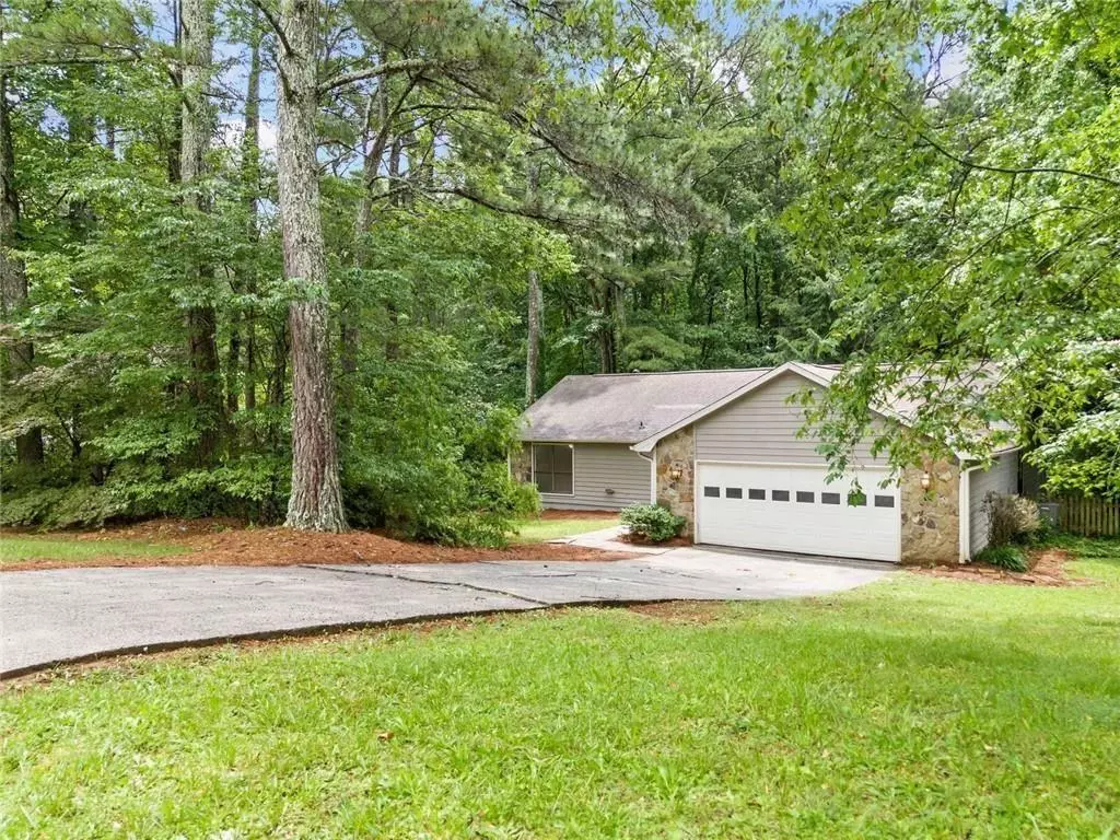 Kennesaw, GA 30144,845 Creek TRL NW