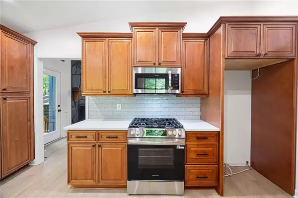 Marietta, GA 30062,3292 Holly Mill CT