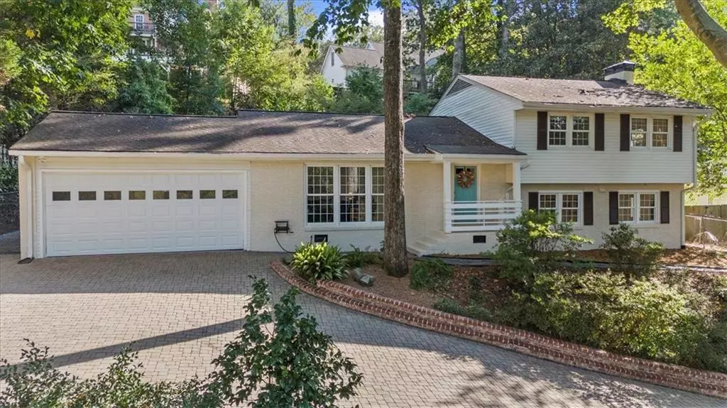 905 Starlight DR NE, Sandy Springs, GA 30342