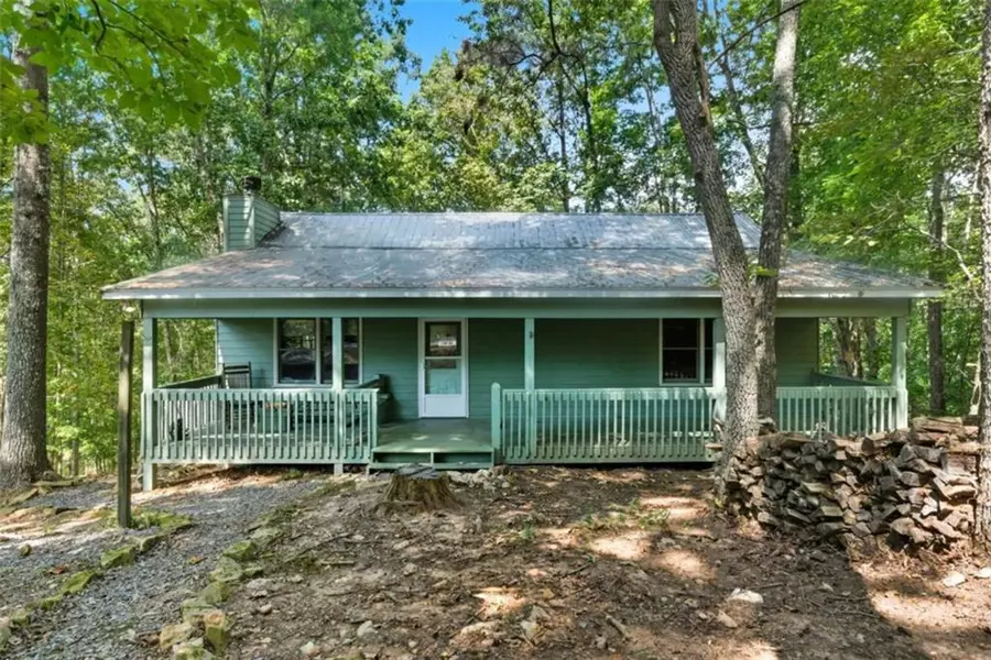685 Riverview DR, Ellijay, GA 30540