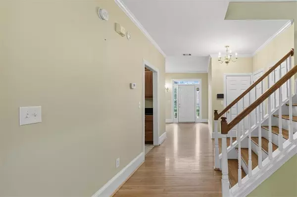 Dunwoody, GA 30338,1983 Wellesley TRCE