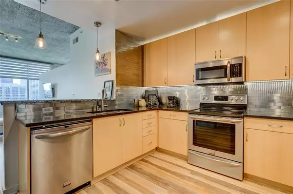 Atlanta, GA 30308,860 PEACHTREE ST NE #1706