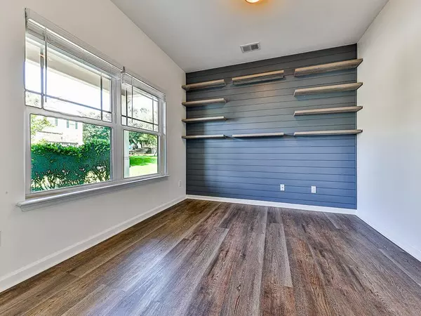 Canton, GA 30114,488 Crestmont LN