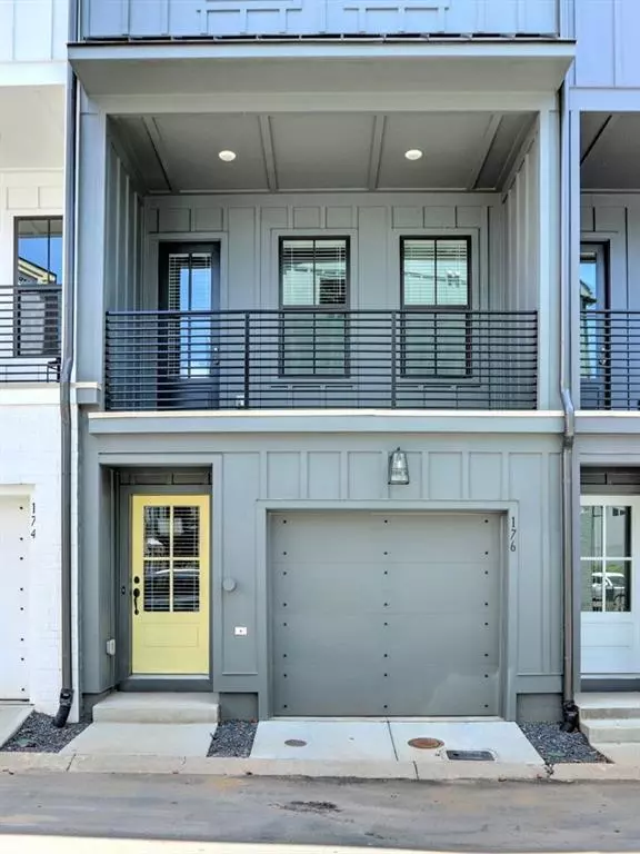 Atlanta, GA 30342,176 Chestnut CIR #54