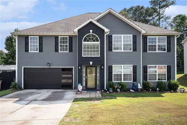 3552 Topaz TER, Rex, GA 30273