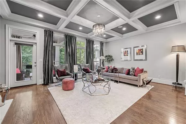 Atlanta, GA 30307,226 Inman LN NE