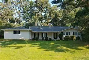 5218 Meadowcreek DR, Atlanta, GA 30338