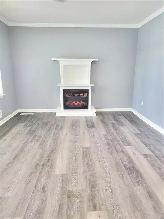 137 Hillcrest DR, Austell, GA 30168