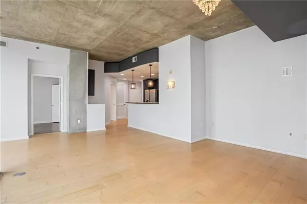 Atlanta, GA 30326,3324 Peachtree RD NE #1101