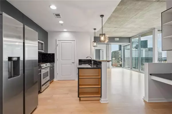 Atlanta, GA 30326,3324 Peachtree RD NE #1101