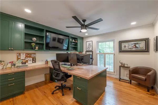 Avondale Estates, GA 30002,1067 Hess DR