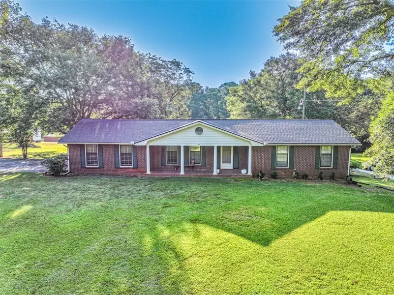 684 N Cherokee RD N, Social Circle, GA 30025