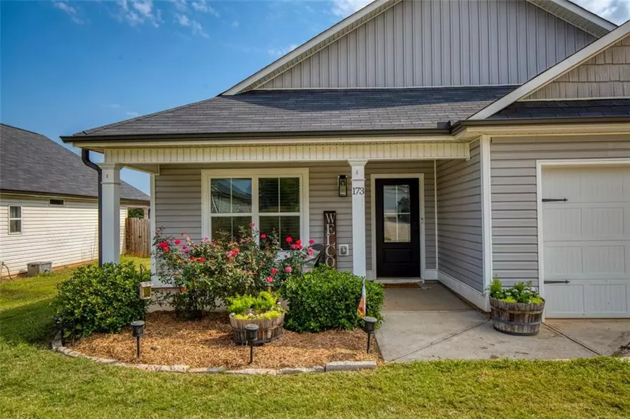 173 Crest View DR, Carnesville, GA 30521