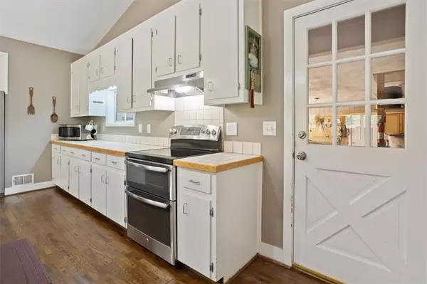 Waleska, GA 30183,206 White Antelope ST