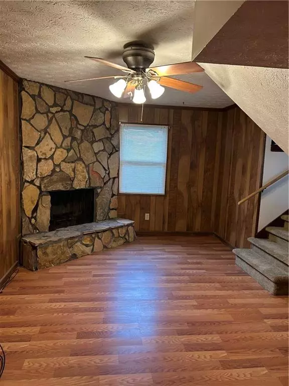 Riverdale, GA 30274,182 Iris CT