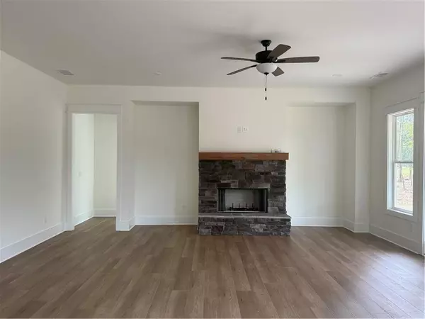 Waleska, GA 30183,1743 Darby RD
