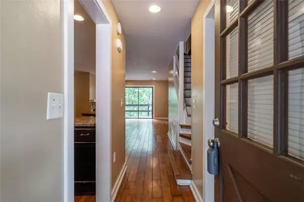 11 Mountain View CT, Waleska, GA 30183