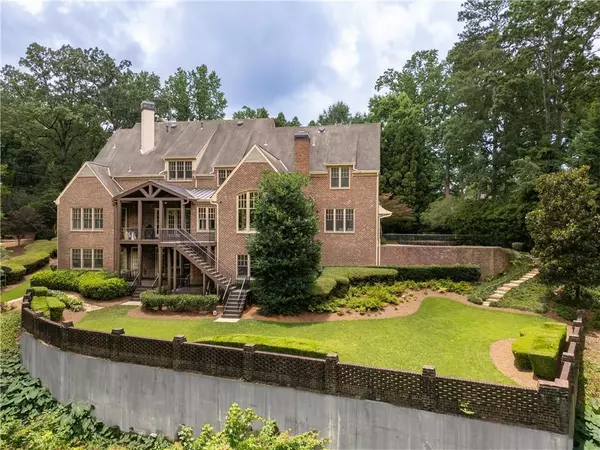Atlanta, GA 30327,5001 Powers Ferry RD