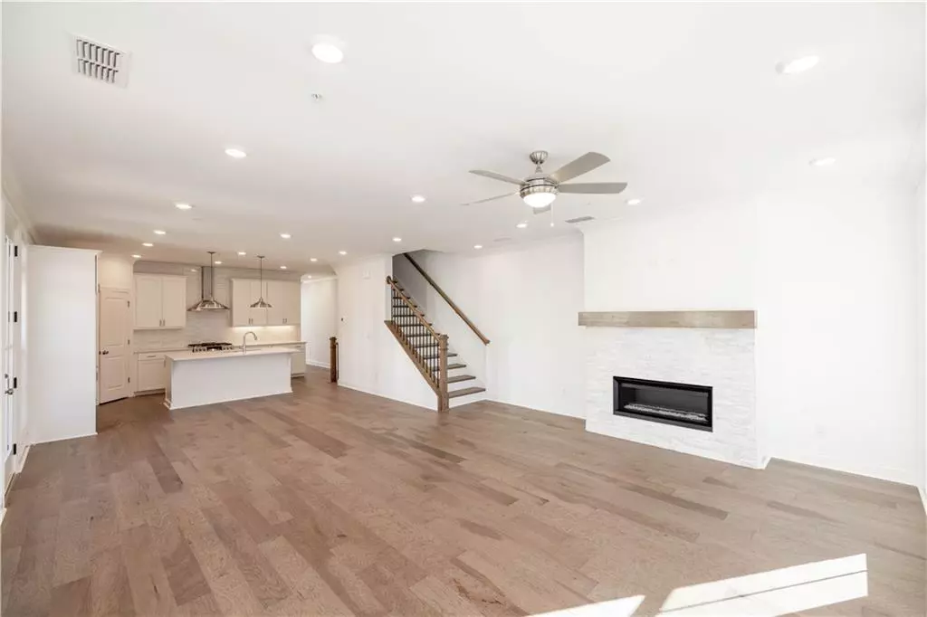 Alpharetta, GA 30022,350 Olmstead WAY #29