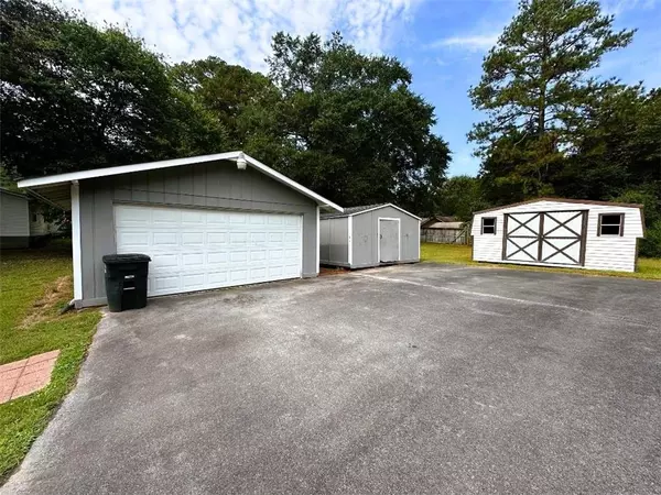 Calhoun, GA 30701,121 Hunt DR NE