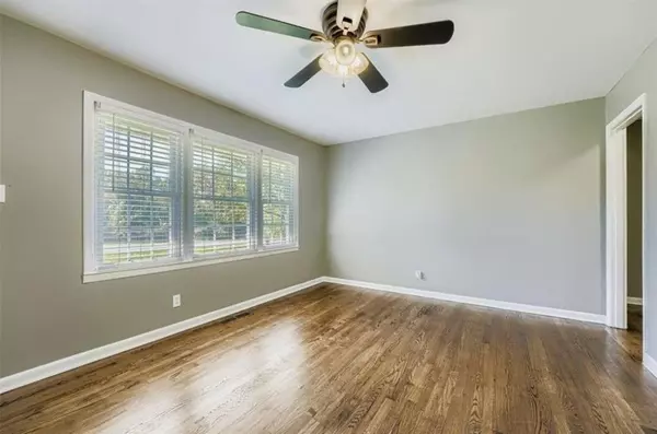 Winder, GA 30680,381 W Candler ST