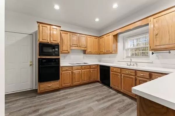 Suwanee, GA 30024,2315 Prosperity WAY