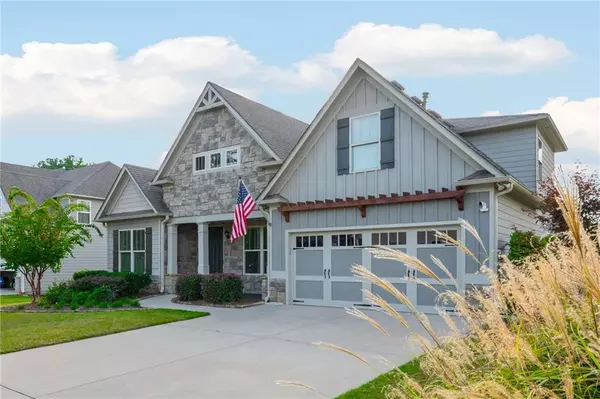 857 Riverwalk Manor DR, Dallas, GA 30132