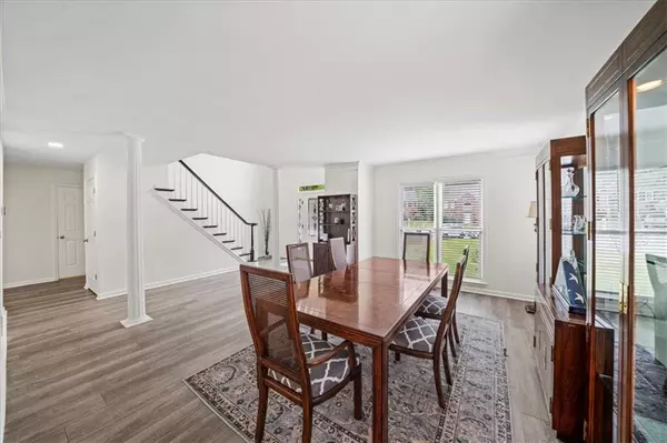 Johns Creek, GA 30005,1660 Gladewood DR