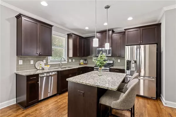 Atlanta, GA 30318,2199 Collins Ridge DR NW