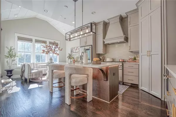 Atlanta, GA 30316,984 Memorial WALK SE