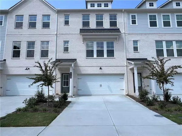 3188 Esatham Run Dr, Dacula, GA 30019