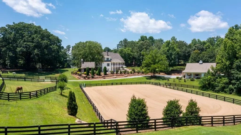 100 Hendrix DR, Canton, GA 30115