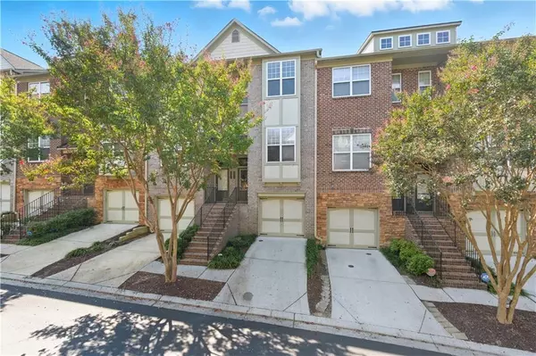 2044 Cobblestone CIR NE, Brookhaven, GA 30319