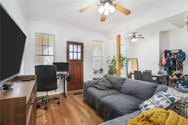 Atlanta, GA 30305,2855 Peachtree RD NE #120