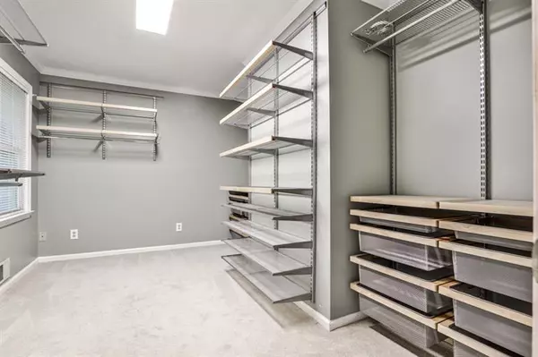 Atlanta, GA 30345,2786 Overlook DR