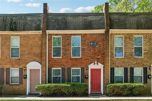 135 N River DR #G, Atlanta, GA 30350