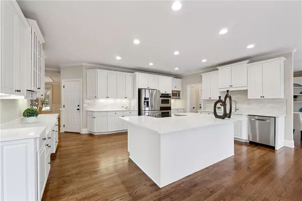Alpharetta, GA 30022,870 Longstone LNDG