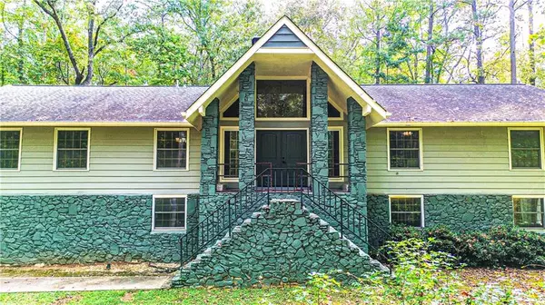 3741 100 RD, Douglasville, GA 30135