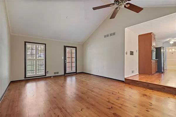 Marietta, GA 30064,626 Cheatham DR SW