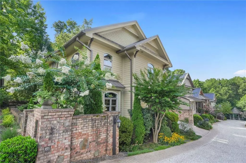 Roswell, GA 30075,105 Weatherford Place