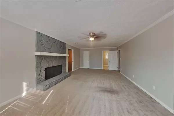 Lawrenceville, GA 30043,121 Chantilly LN