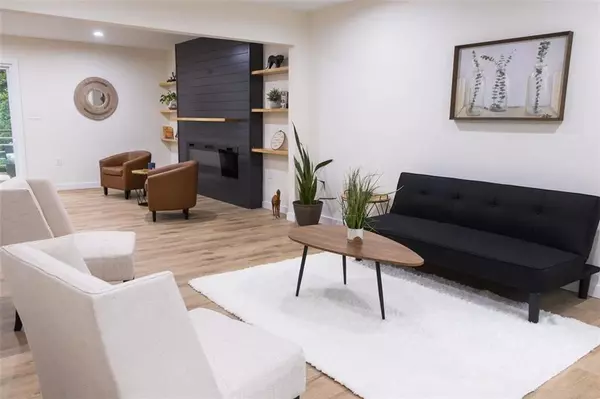 Lithonia, GA 30058,839 TIMBERVALE LN