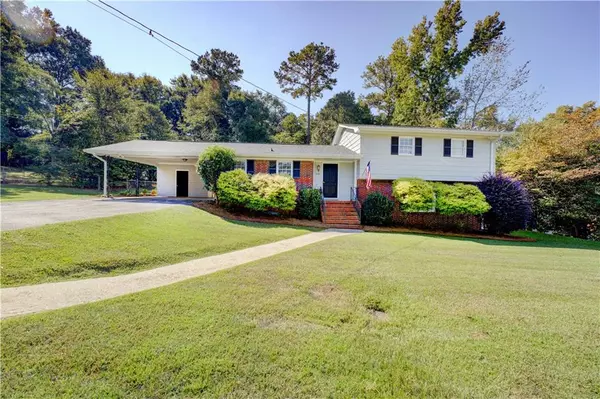 5132 Forest DR SE, Covington, GA 30014