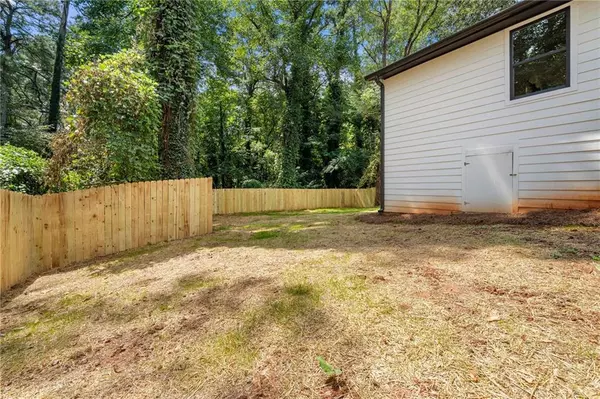 Decatur, GA 30032,2133 Trailwood RD